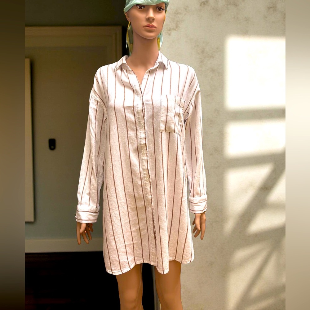 Stars Above Sleep Shirt Women’s Long Sleeve Button Up Medium